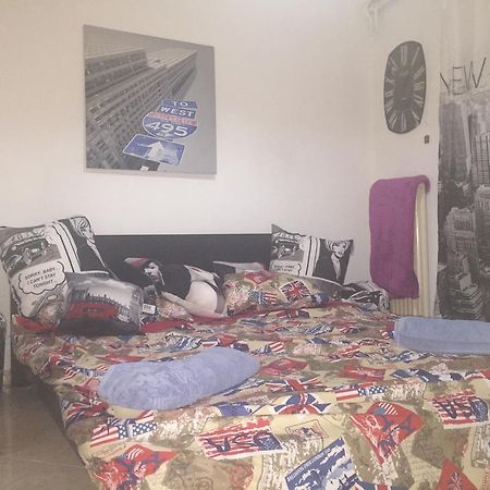Ionias Apartment Iraklion Buitenkant foto