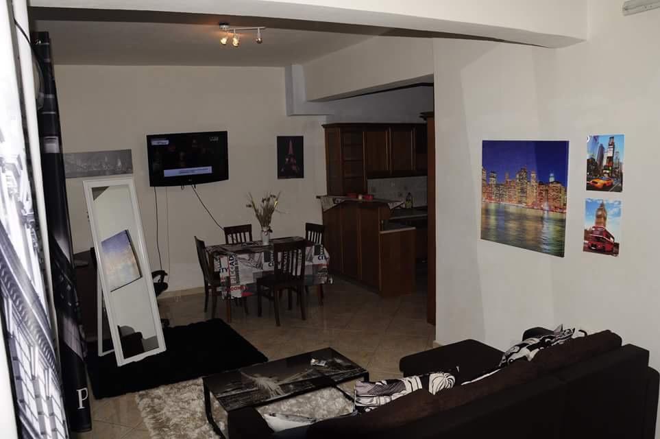 Ionias Apartment Iraklion Buitenkant foto